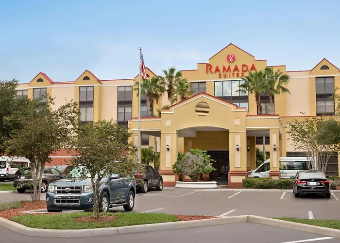 Romantic hotels Ramada By Wyndham Suites Orlando Airport- Free Airport Shuttle