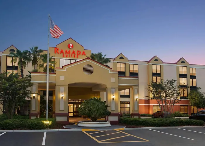 Romantic hotels Ramada By Wyndham Suites Orlando Airport- Free Airport Shuttle