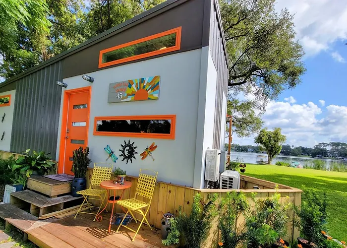 Private Villa: Orlando Lakefront Tiny Homes 6 Plus Month Rentals
