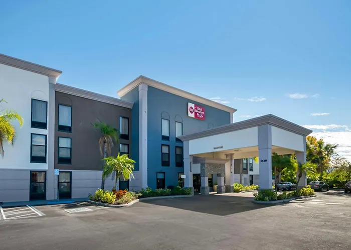 Resort: Best Western Plus Universal Inn - Free Shuttle To Universal Studios!